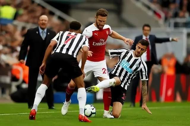 李凯尔:代表中国对我意味着很多 感谢中国球迷